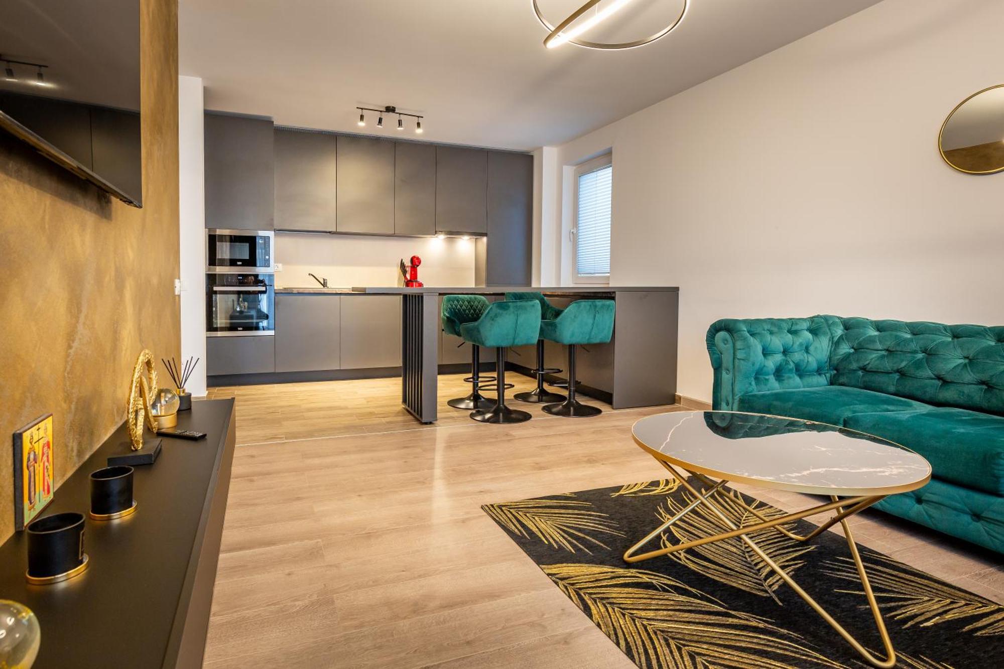 Carpatilor Apart Hotel Μπρασόβ Εξωτερικό φωτογραφία