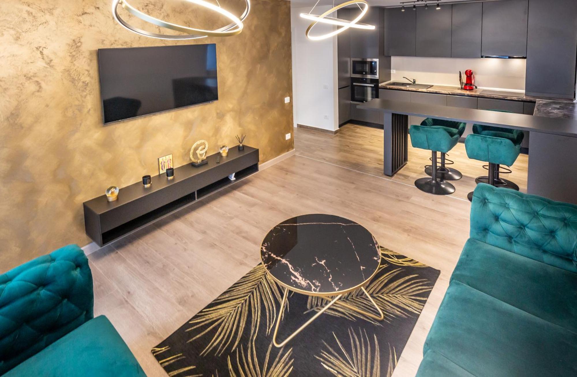 Carpatilor Apart Hotel Μπρασόβ Εξωτερικό φωτογραφία